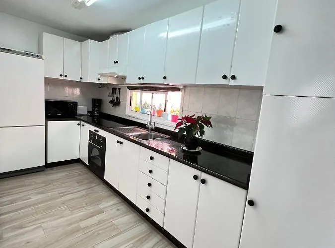 Alojamento de Acomodação e Pequeno-almoço Hostal o Pensión Descanso y Relax 3*