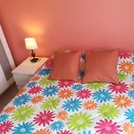 Hostal-Private Room Descanso Y Relax Bed and Breakfast 3*